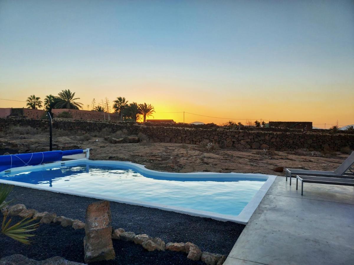 Villa Tabaiba En Lajares Con Piscina Exterior foto